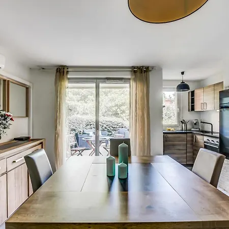T2 Jardinet Avec Piscine, Parking Et Tennis Apartment