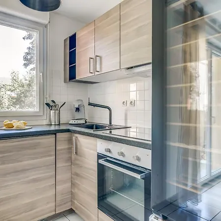 T2 Jardinet Avec Piscine, Parking Et Tennis Apartment